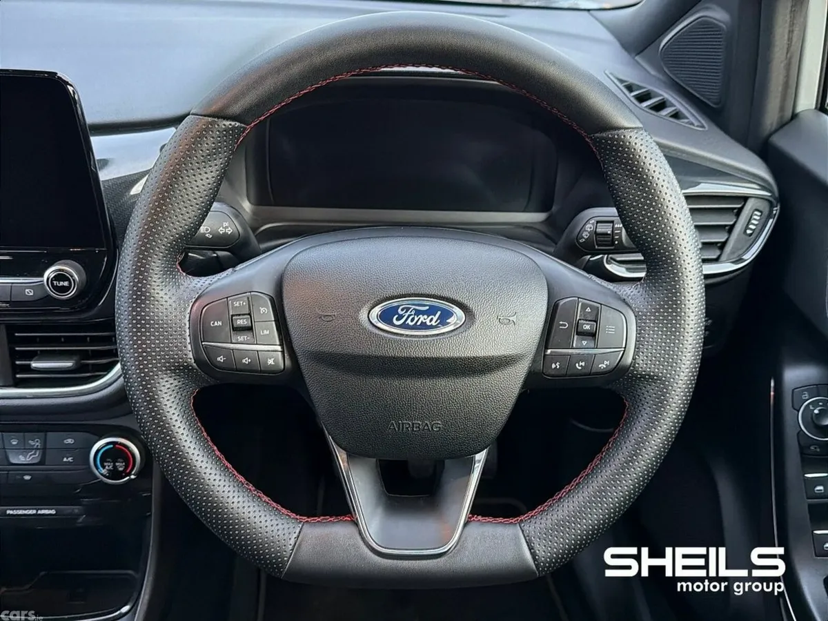 Ford Puma SUV, Petrol Hybrid, 2023, Grey