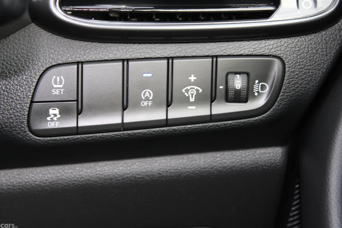 Hyundai i30 Hatchback, Petrol, 2024, Red