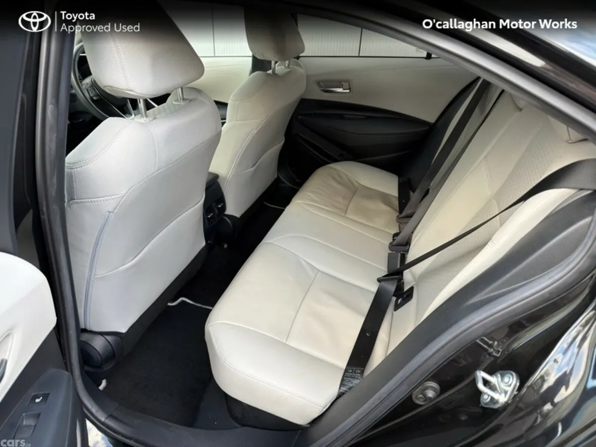 Toyota Corolla Saloon, Petrol Hybrid, 2024, Black