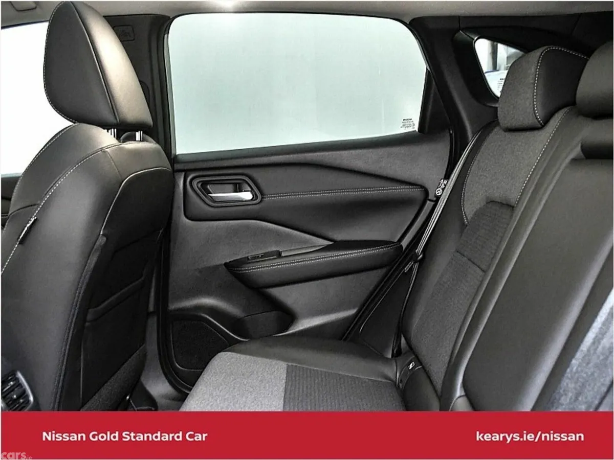 Nissan Qashqai SUV, Petrol Hybrid, 2025, Silver