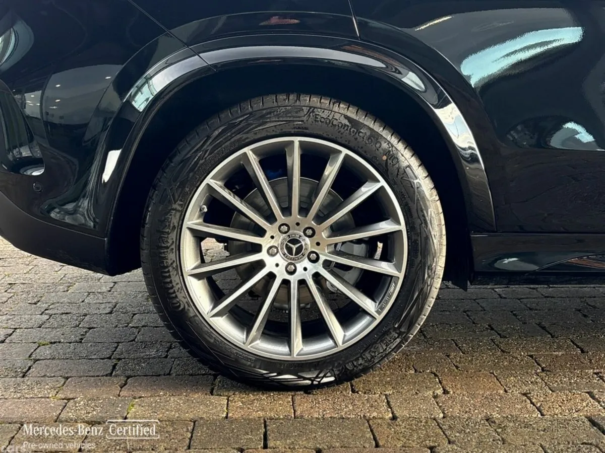 Mercedes-Benz GLE SUV, Diesel Plug-in Hybrid, 2027, Black