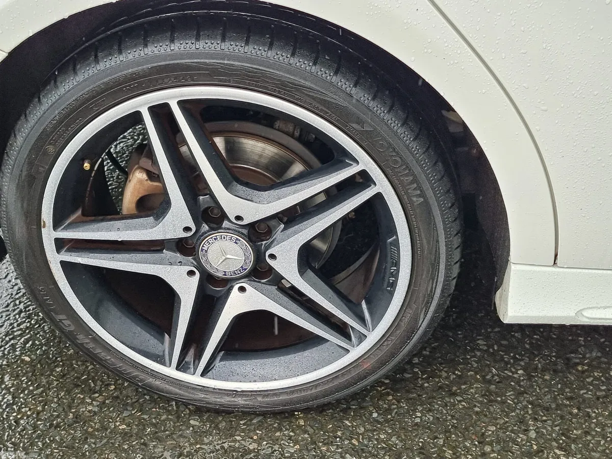 Mercedes-Benz A-Class Hatchback, Petrol, 2014, White