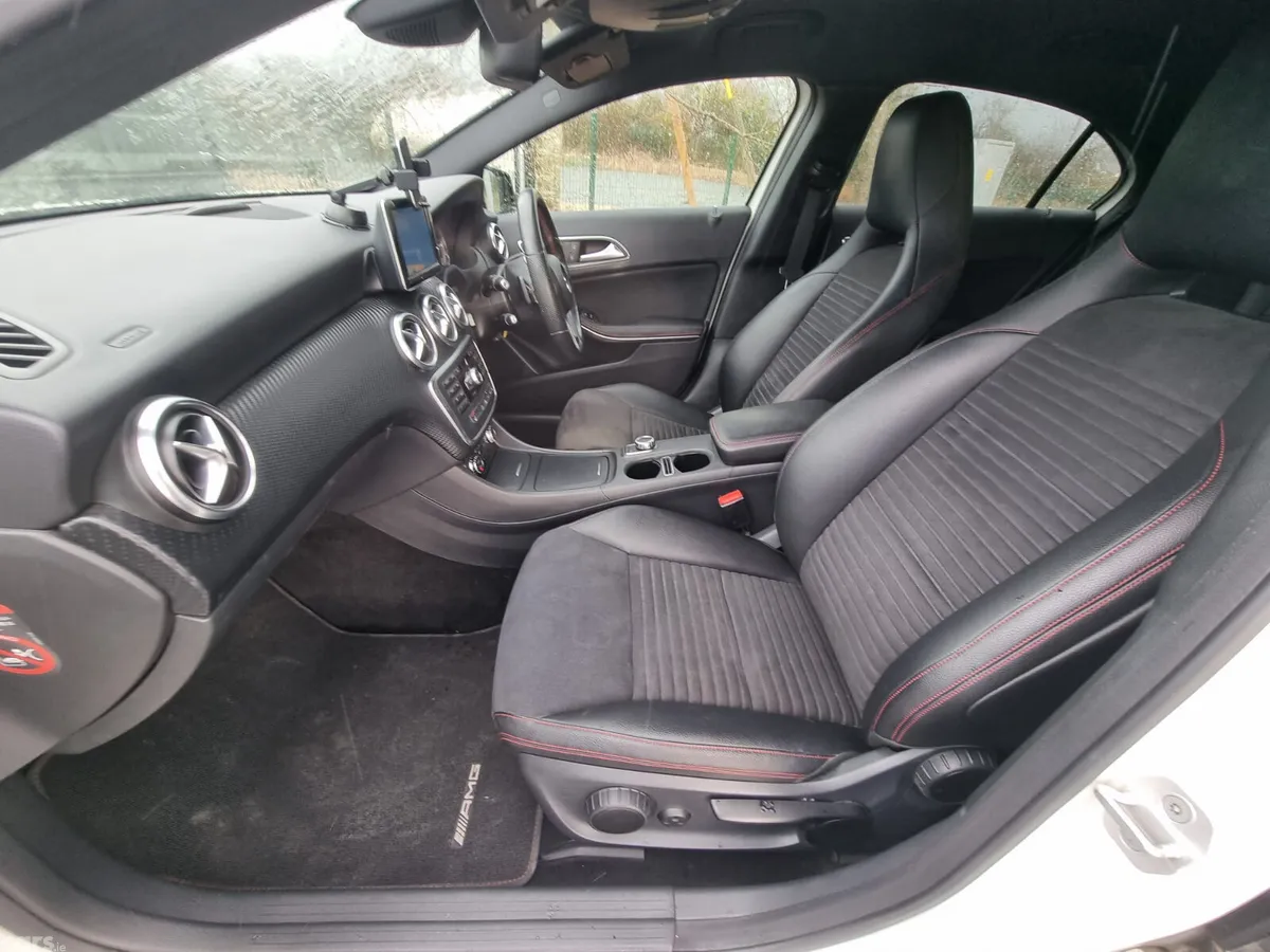 Mercedes-Benz A-Class Hatchback, Petrol, 2014, White