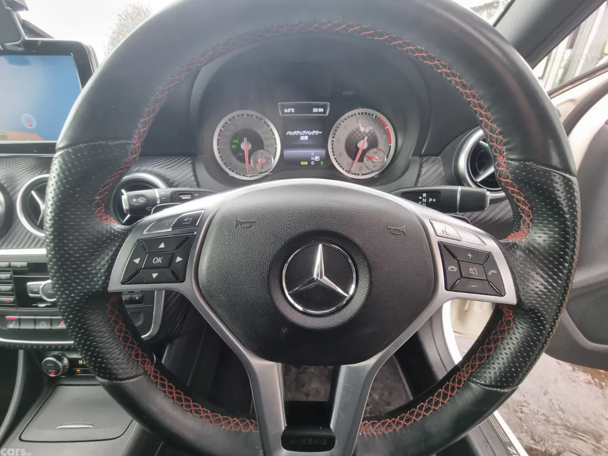 Mercedes-Benz A-Class Hatchback, Petrol, 2014, White