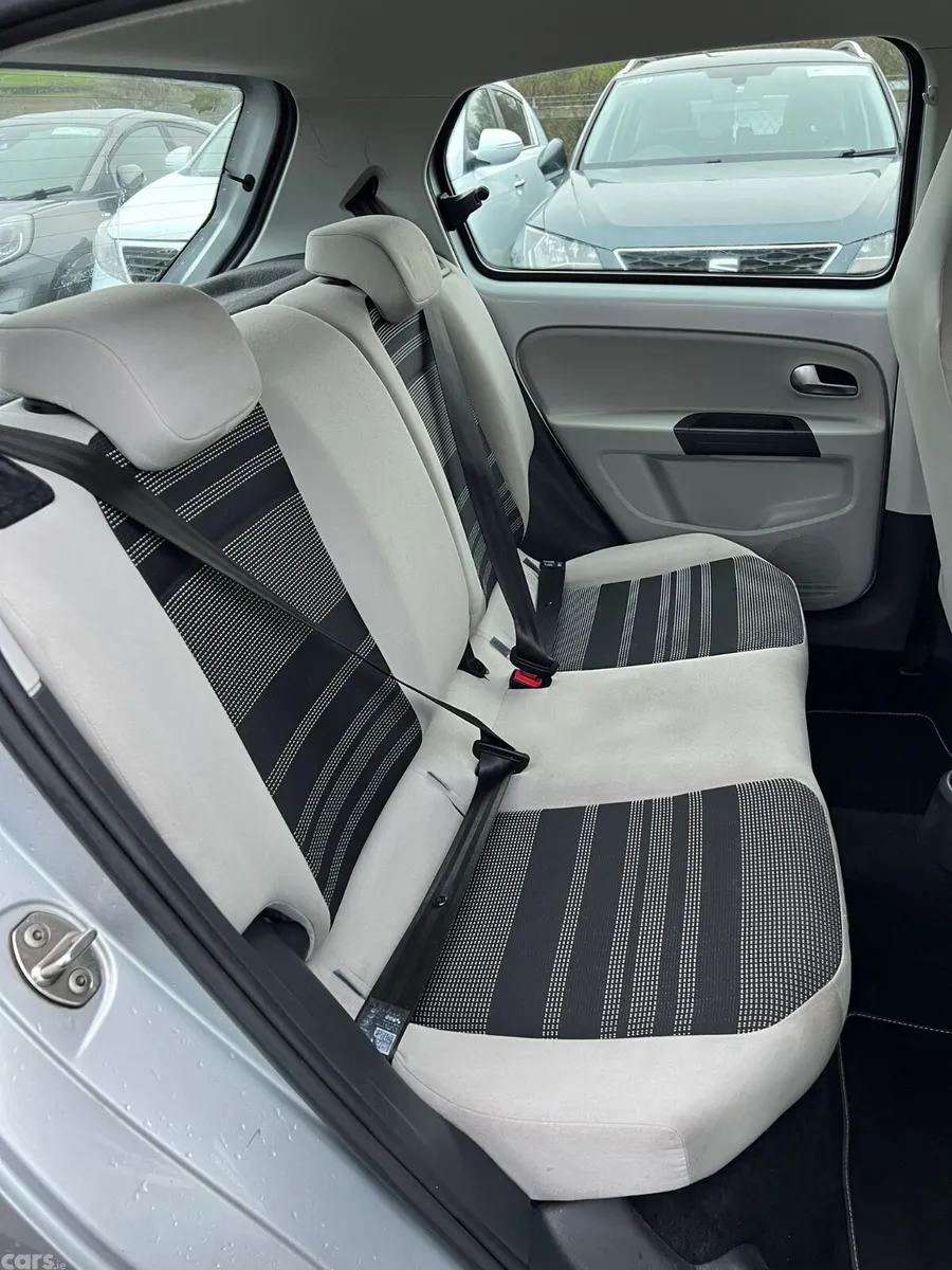 SEAT Mii Hatchback, Petrol, 2015, Silver