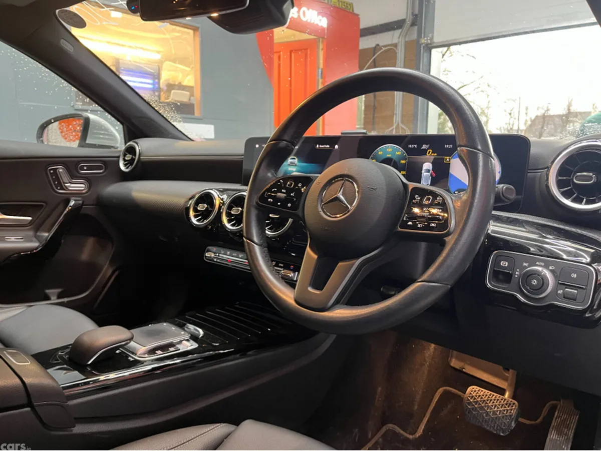Mercedes-Benz A-Class Hatchback, Diesel, 2019, Silver