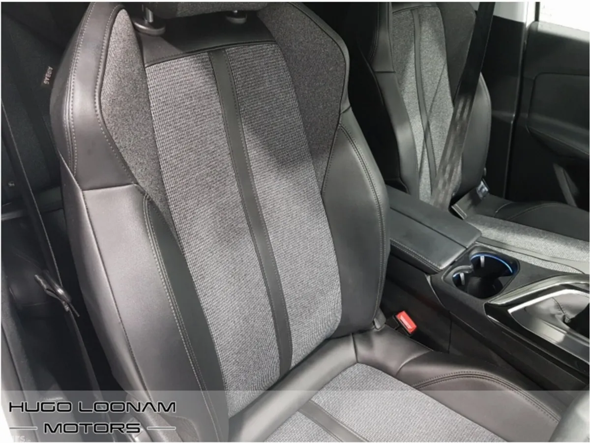 Peugeot 3008 MPV, Diesel, 2020, White