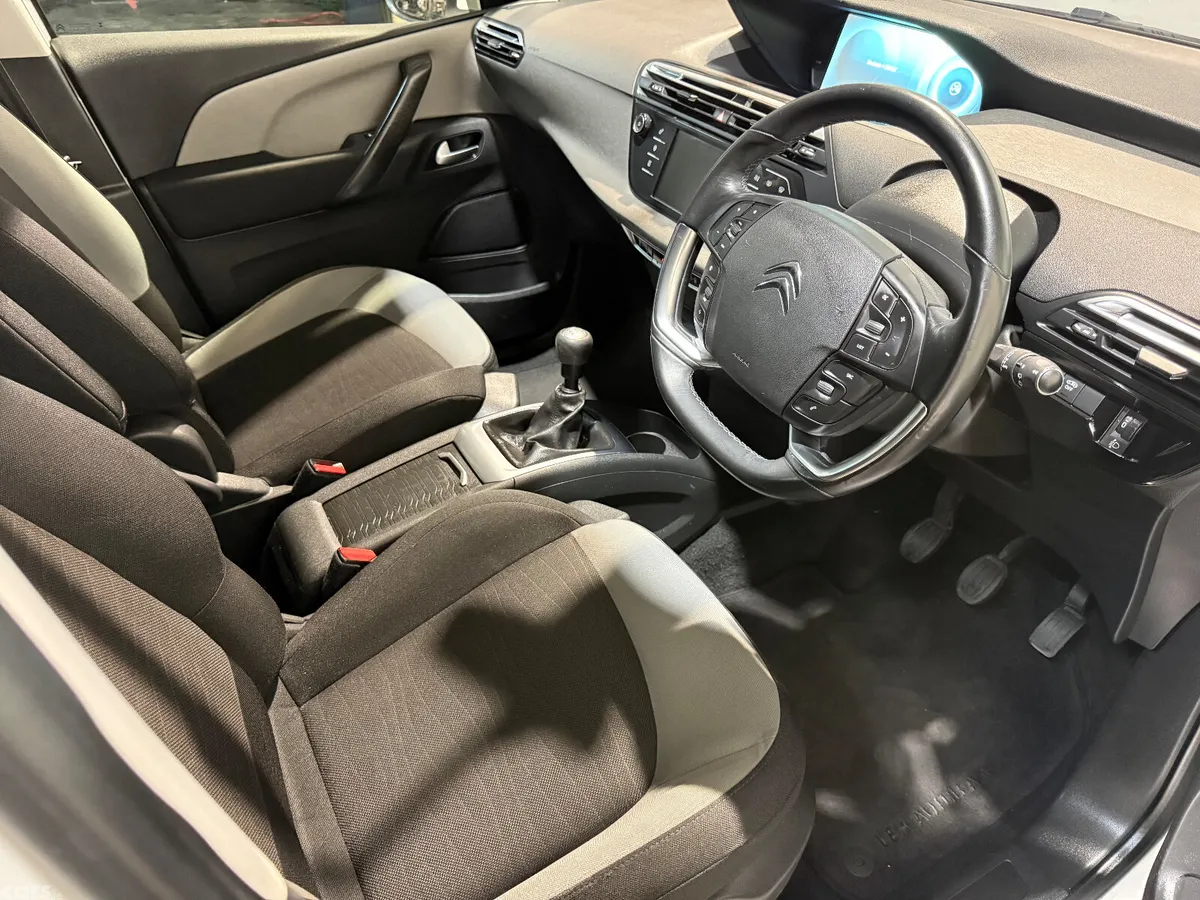 Citroen C4 Hatchback, Diesel, 2016, White