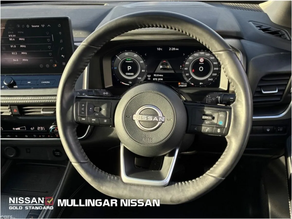 Nissan Qashqai MPV, Petrol Hybrid, 2025, Green