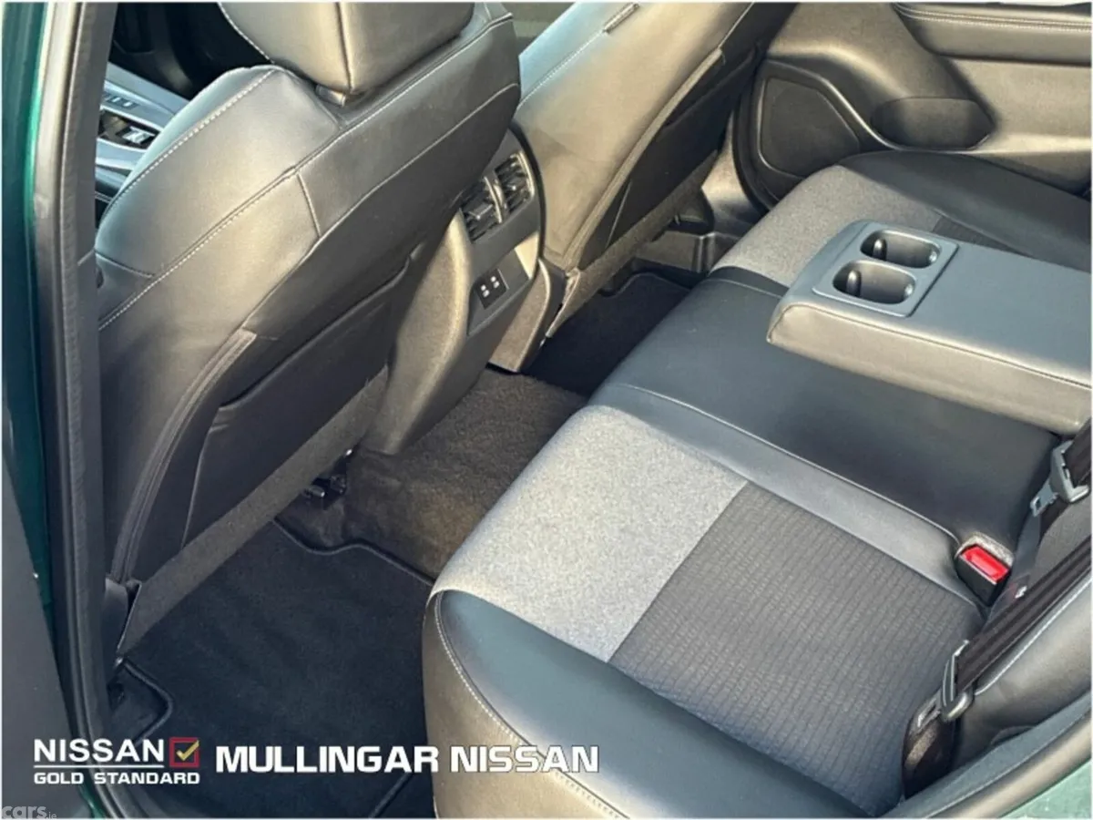 Nissan Qashqai MPV, Petrol Hybrid, 2025, Green