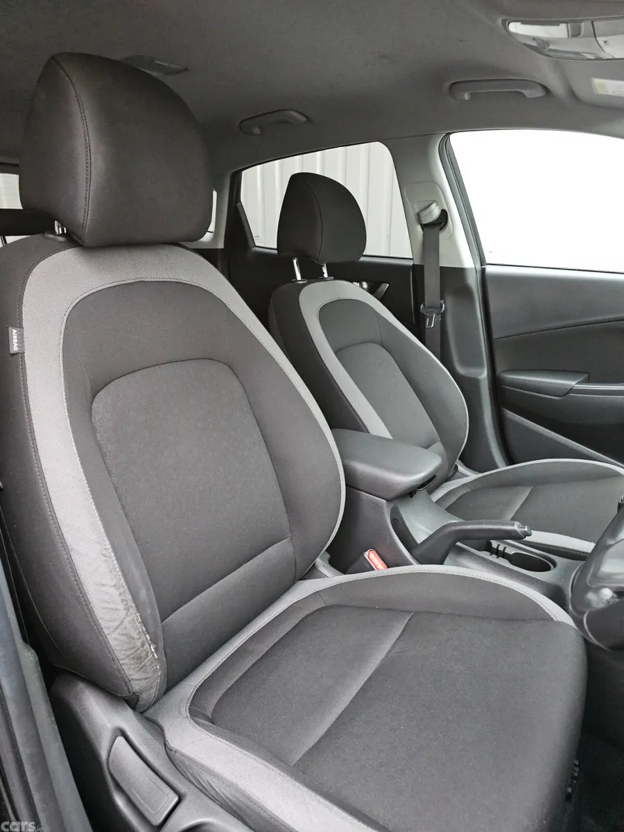 Hyundai KONA MPV, Petrol, 2018, Black