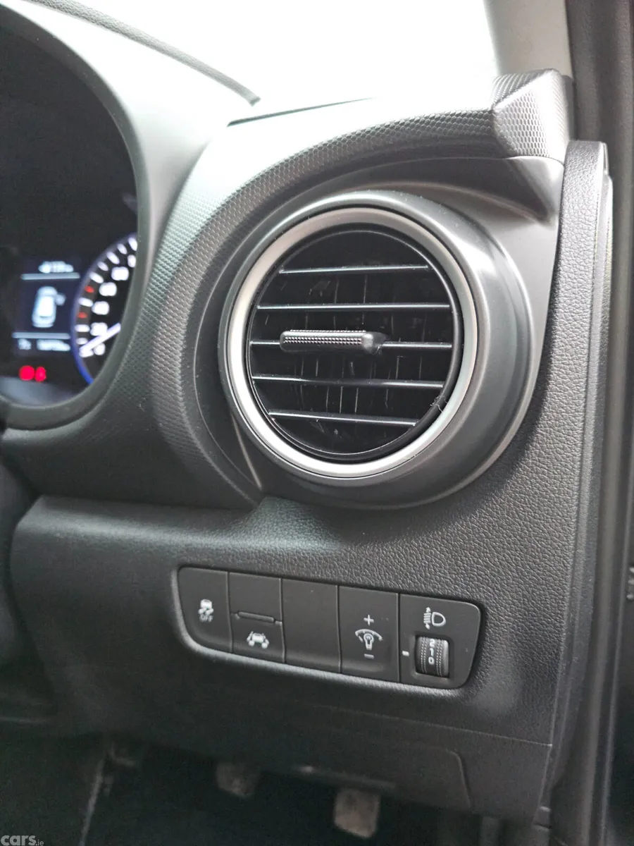 Hyundai KONA MPV, Petrol, 2018, Black