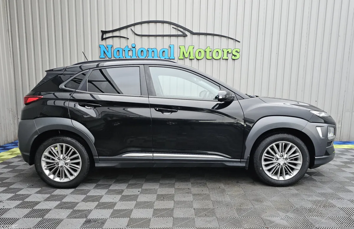 Hyundai KONA MPV, Petrol, 2018, Black