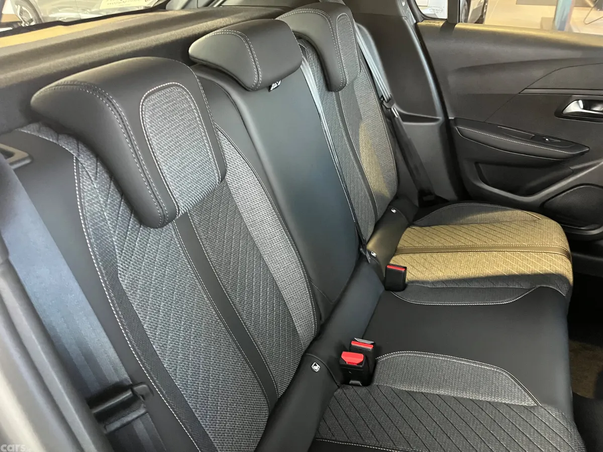 Peugeot 208 SUV, Petrol Hybrid, 2026, Blue