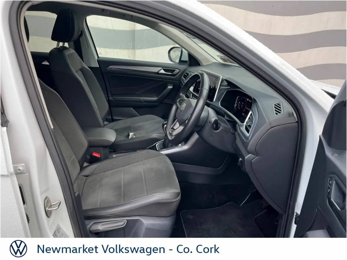 Volkswagen T-Roc SUV, Diesel, 2023, White