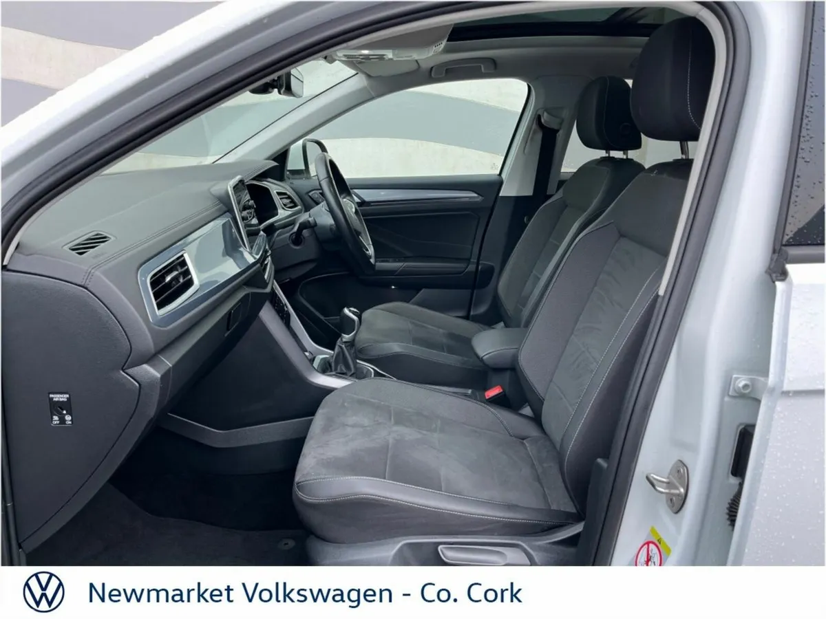 Volkswagen T-Roc SUV, Diesel, 2023, White