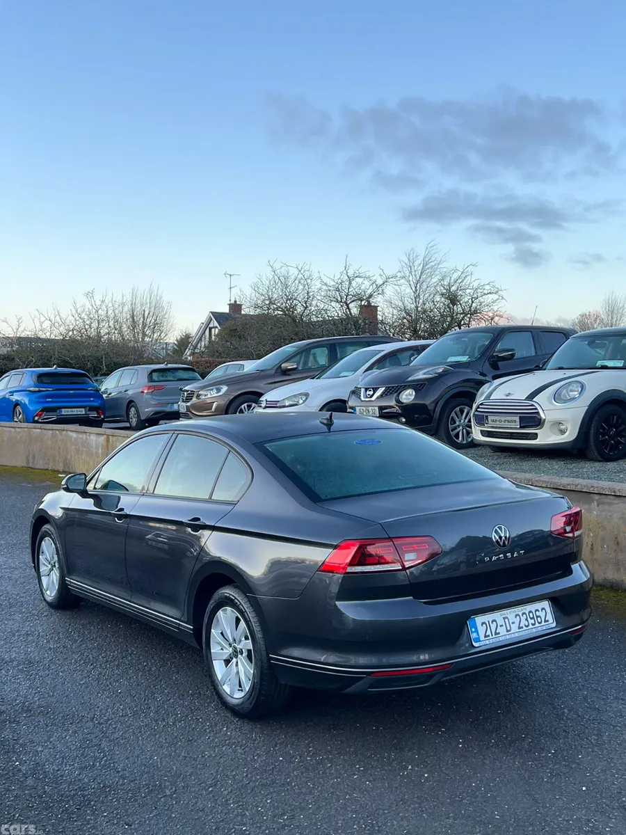 Volkswagen Passat Saloon, Diesel, 2021, Grey