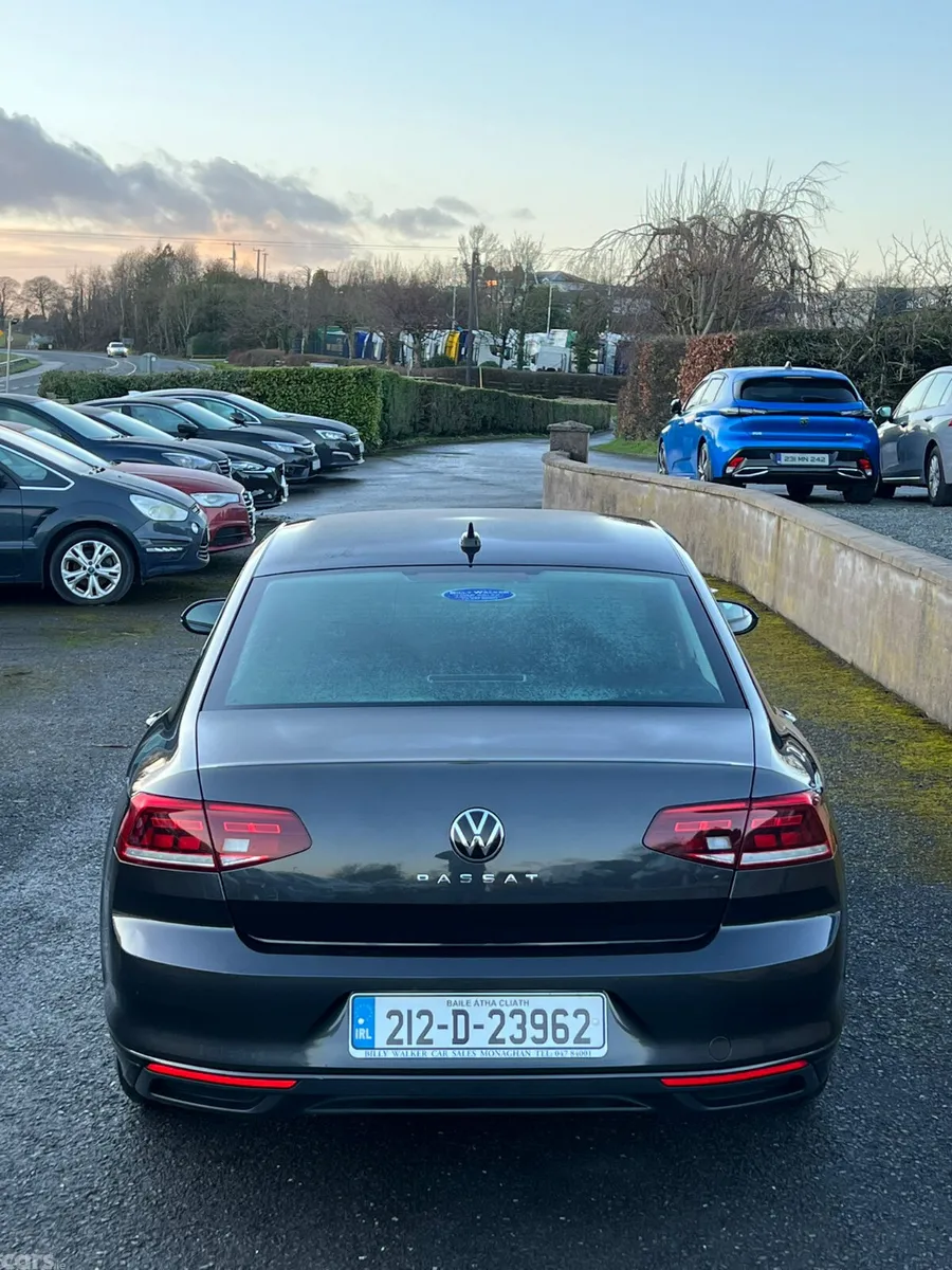 Volkswagen Passat Saloon, Diesel, 2021, Grey
