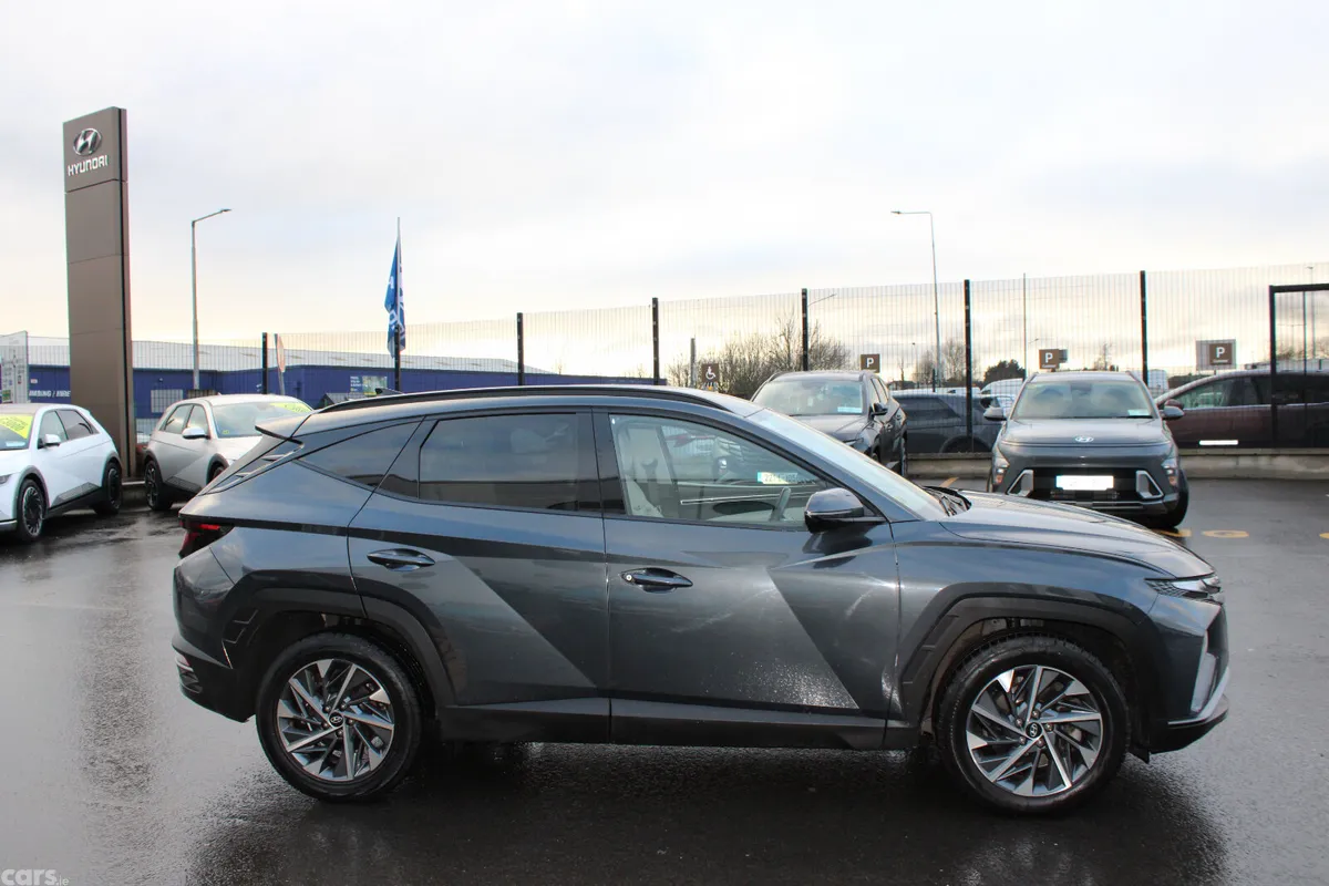 Hyundai Tucson SUV, Diesel, 2024, Grey