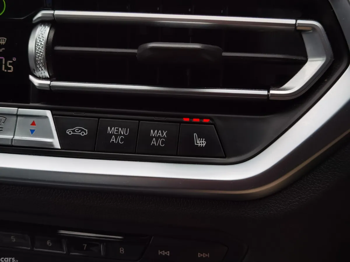 BMW 3-Series Saloon, Petrol Plug-in Hybrid, 2021, Blue