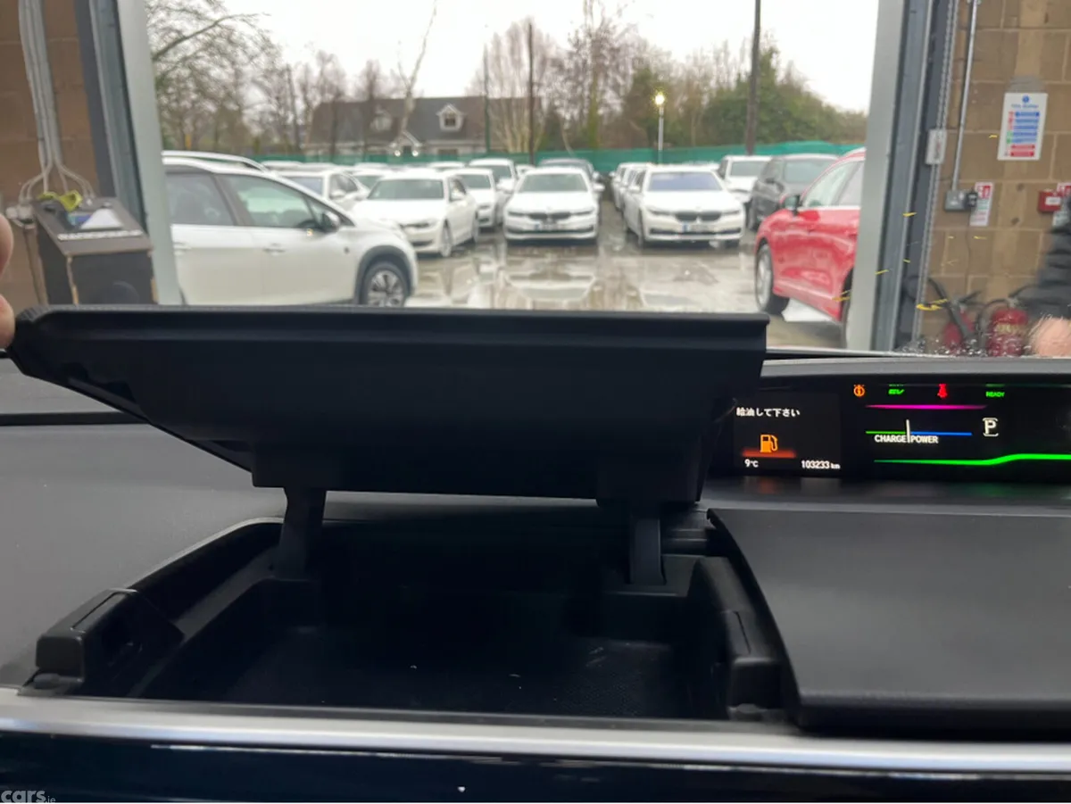 Honda Stepwagon MPV, Petrol Hybrid, 2019, White