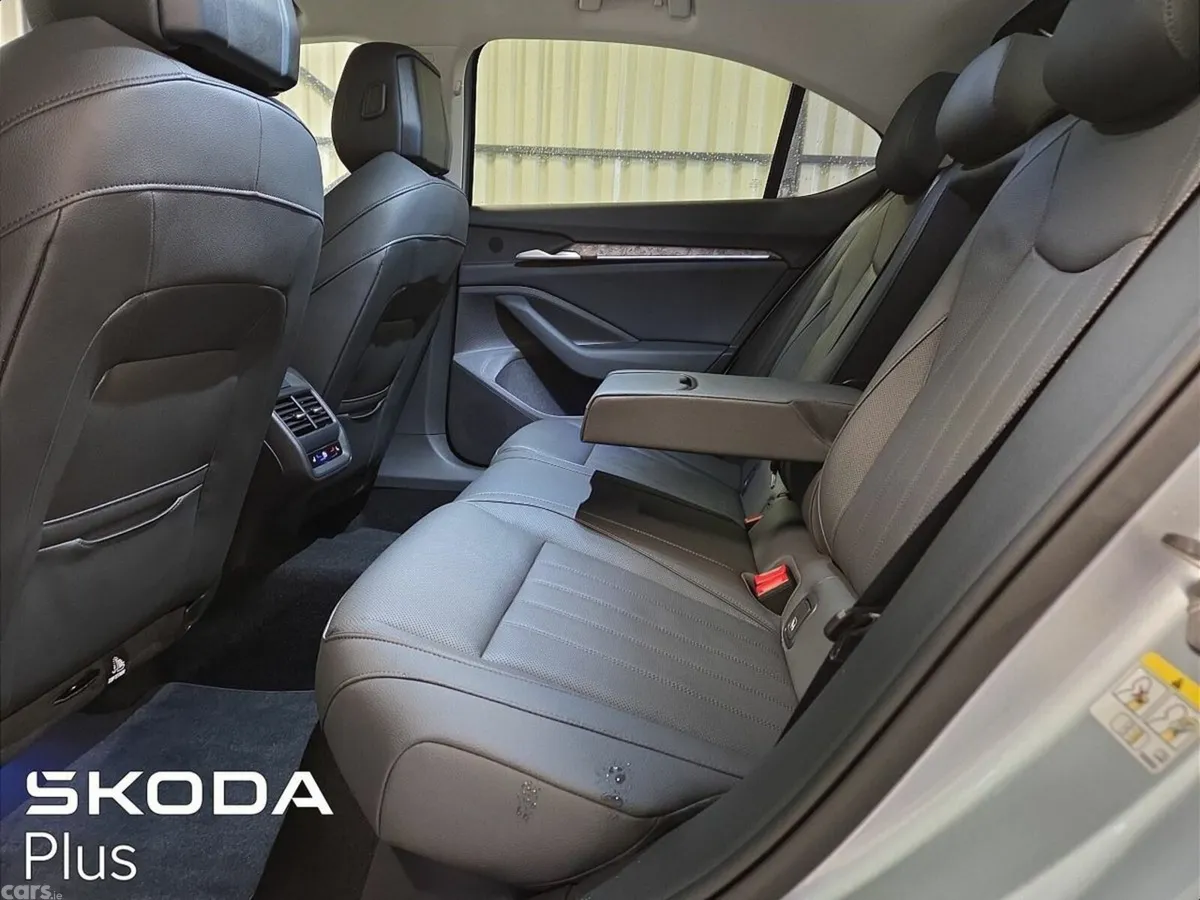 Skoda Superb Saloon, Diesel, 2025, Grey