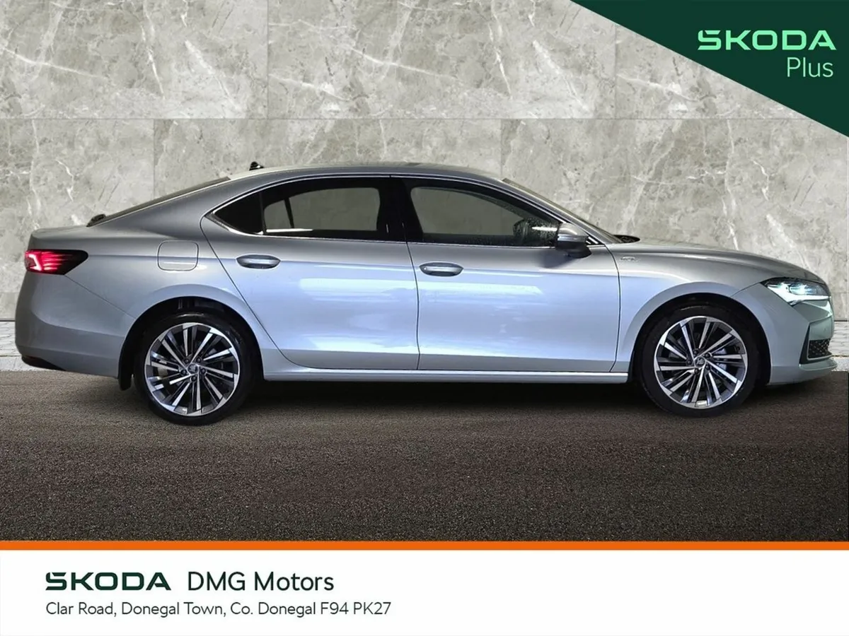 Skoda Superb Saloon, Diesel, 2025, Grey
