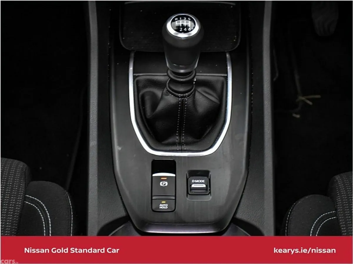 Nissan Qashqai SUV, Petrol, 2026, Red