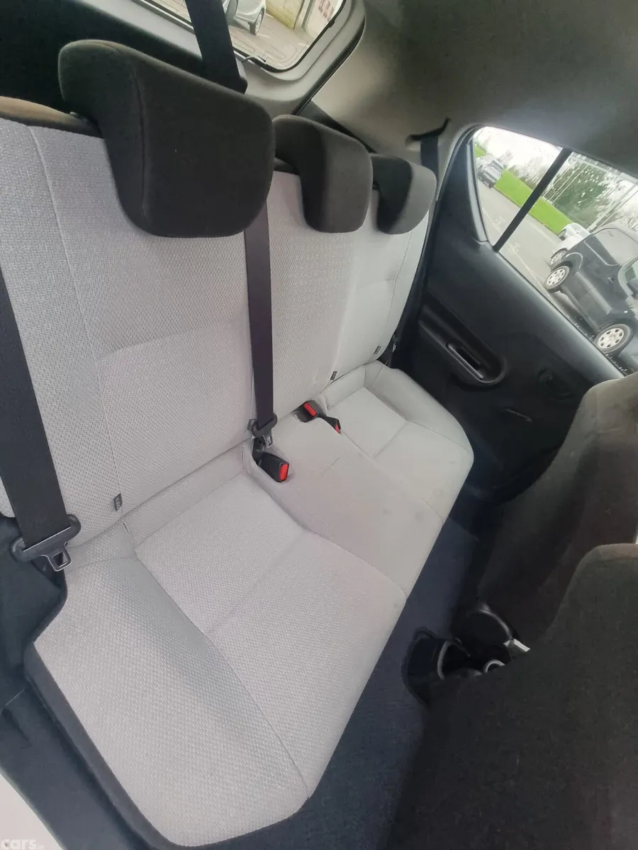 Toyota Aqua Hatchback, Petrol Hybrid, 2020, White