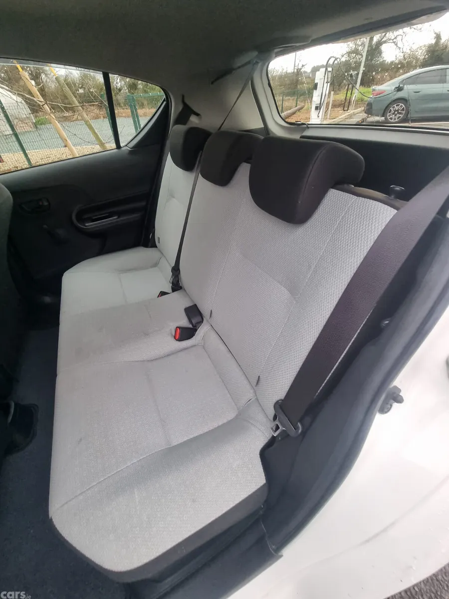 Toyota Aqua Hatchback, Petrol Hybrid, 2020, White