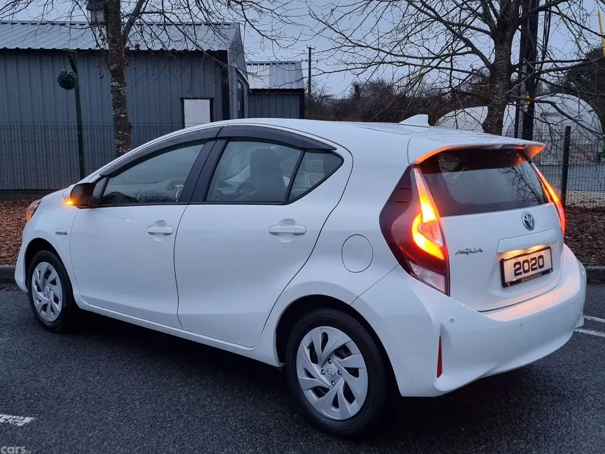 Toyota Aqua Hatchback, Petrol, 2020, White