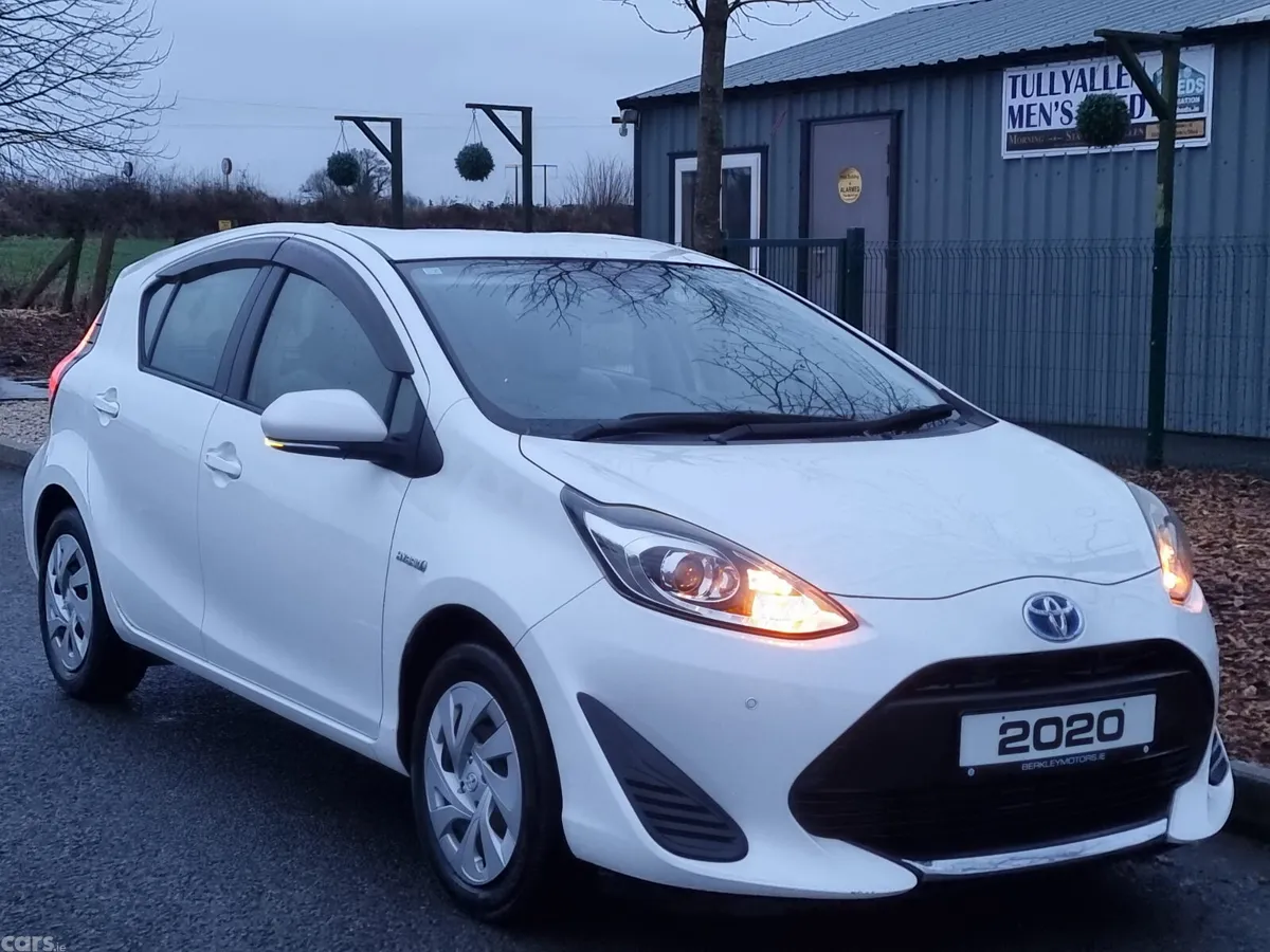 Toyota Aqua Hatchback, Petrol, 2020, White