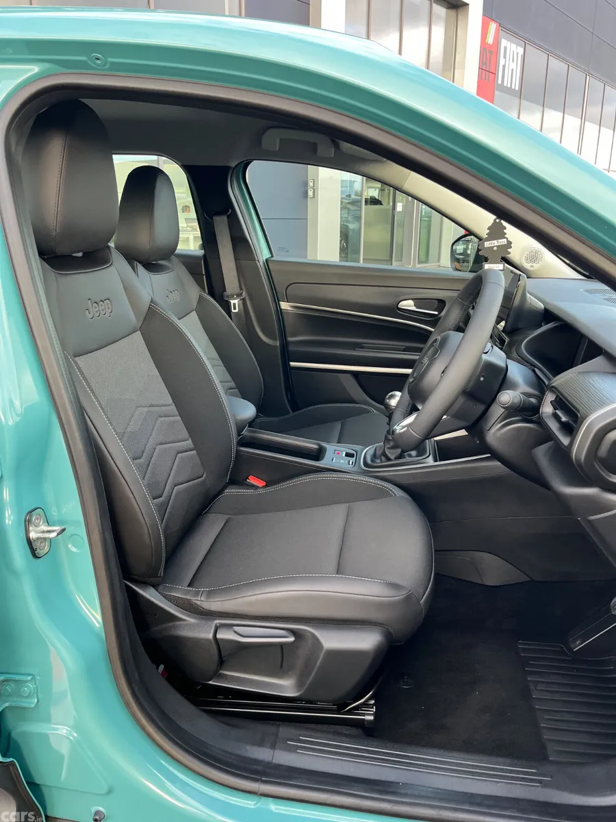 Jeep Avenger SUV, Petrol, 2025, Blue