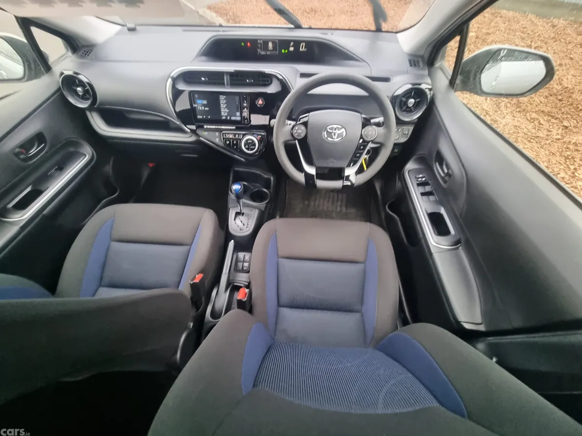 Toyota Aqua Hatchback, Petrol Hybrid, 2021, Silver