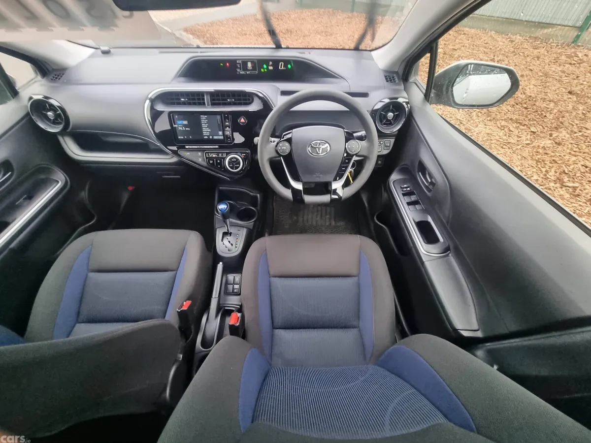 Toyota Aqua Hatchback, Petrol Hybrid, 2021, Silver
