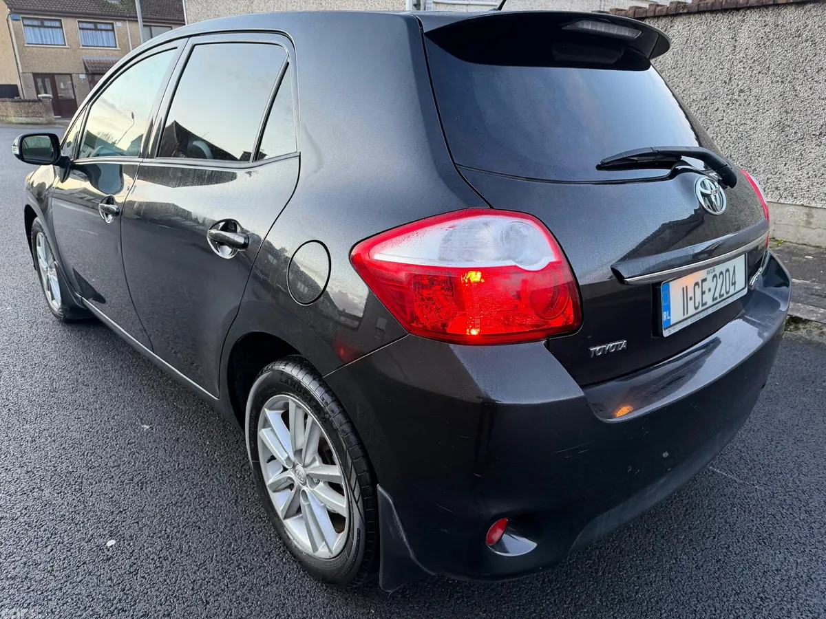 Toyota Auris Hatchback, Diesel, 2011, Black