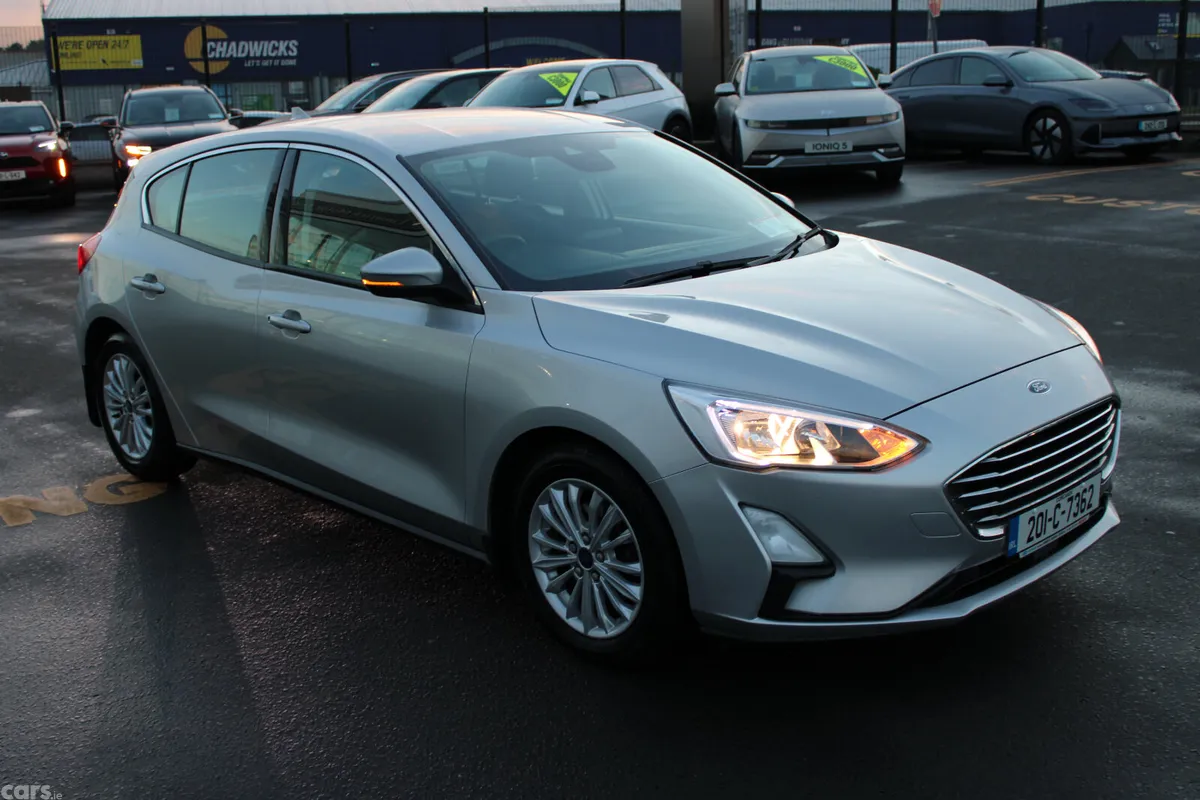 Ford Focus Hatchback, Petrol, 2020, Grey