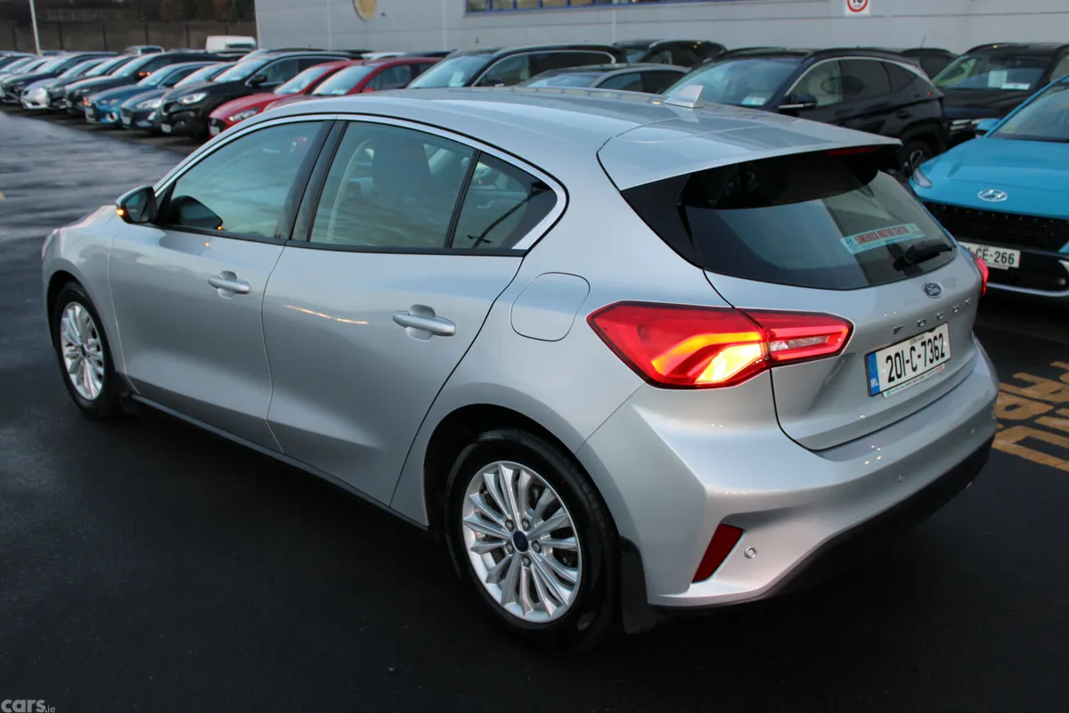 Ford Focus Hatchback, Petrol, 2020, Grey