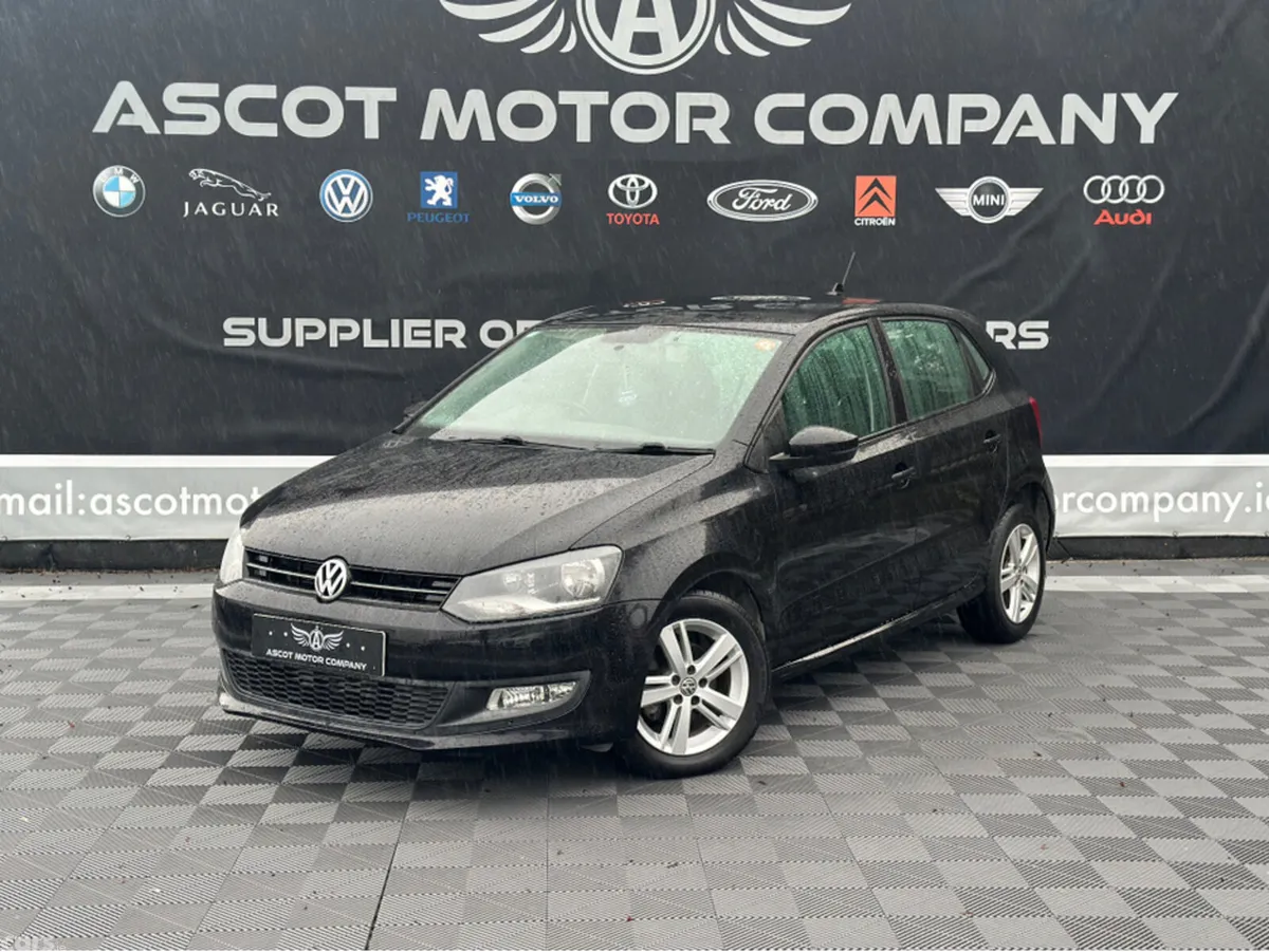 Volkswagen Polo Hatchback, Petrol, 2014, Black