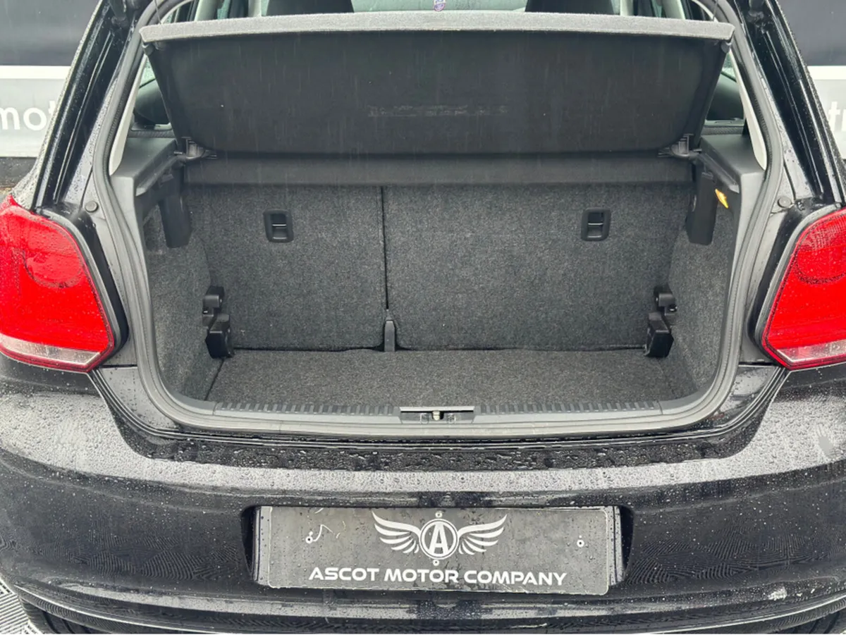 Volkswagen Polo Hatchback, Petrol, 2014, Black