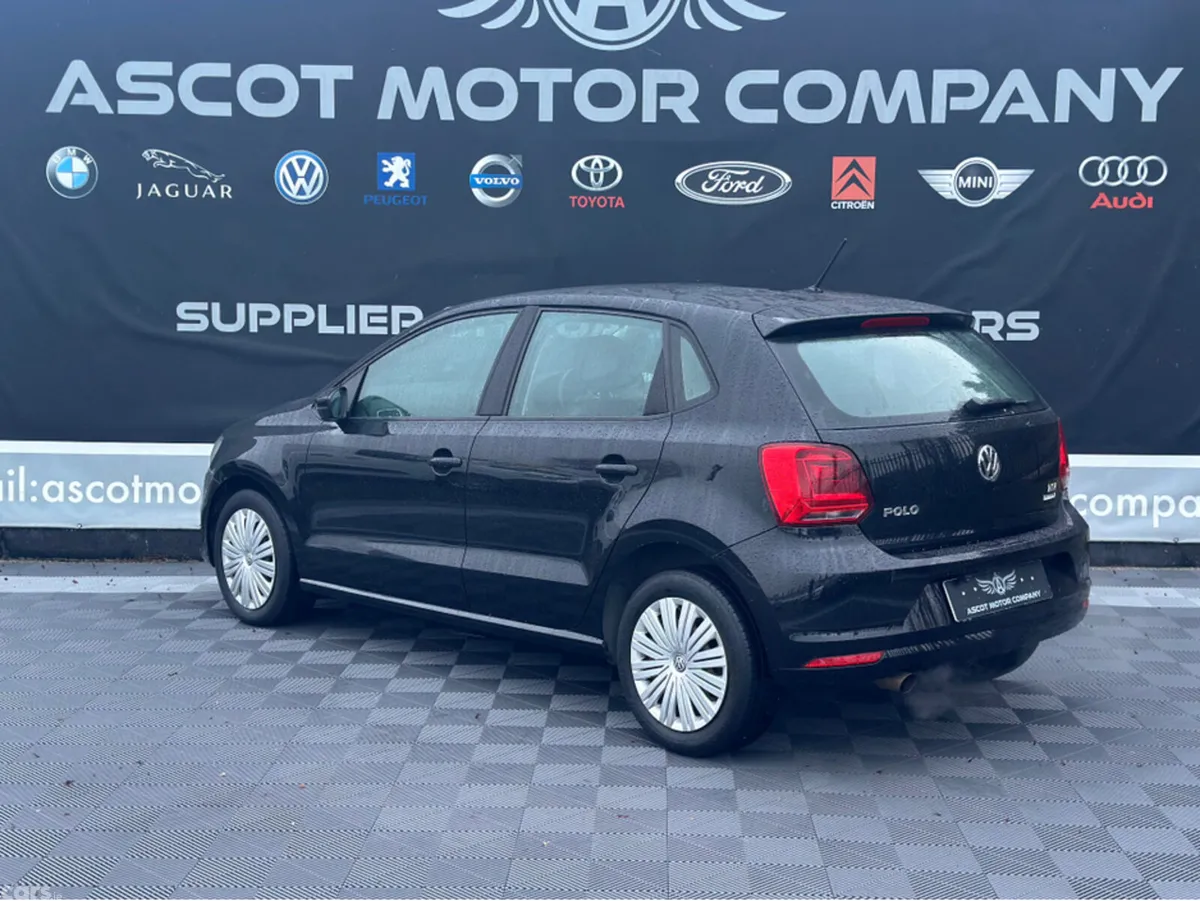 Volkswagen Polo Hatchback, Petrol, 2014, Black