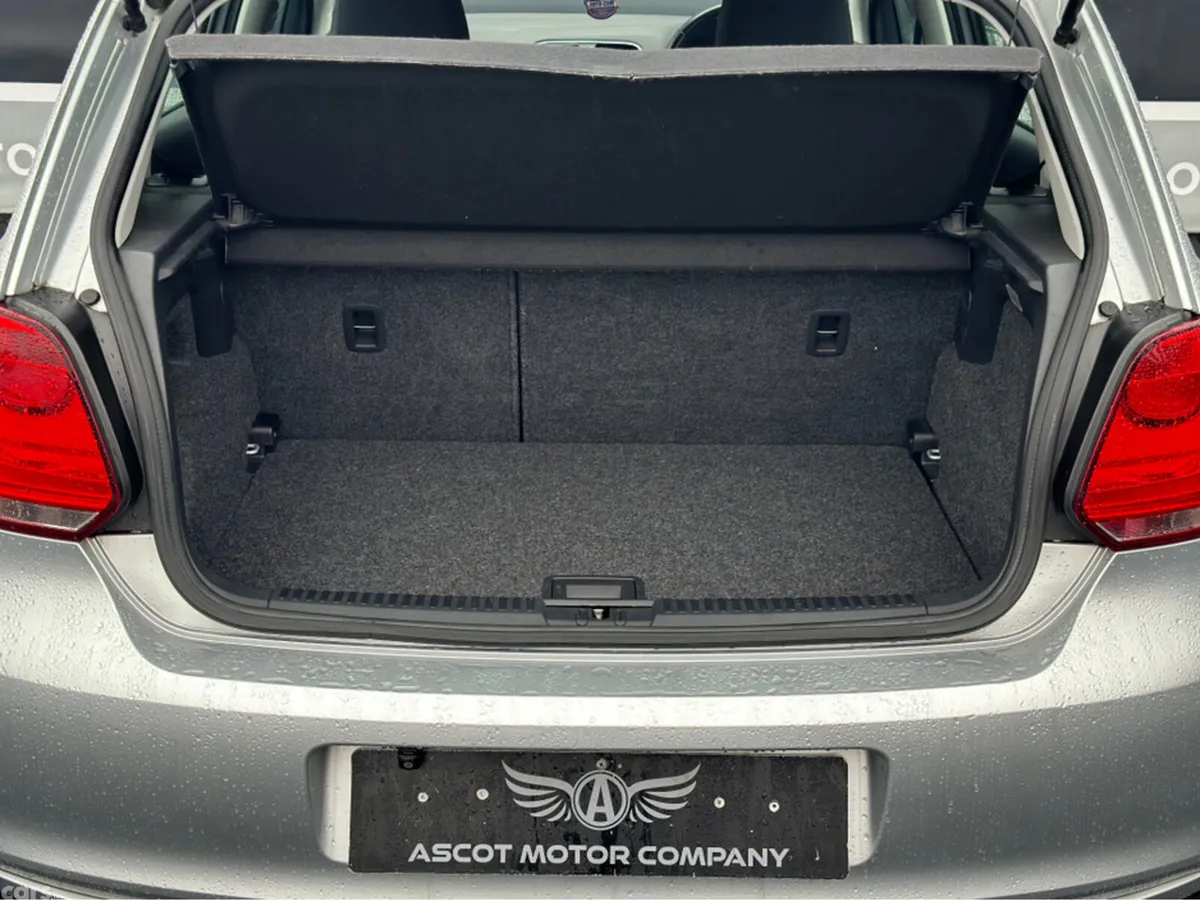 Volkswagen Polo Hatchback, Petrol, 2013, Silver