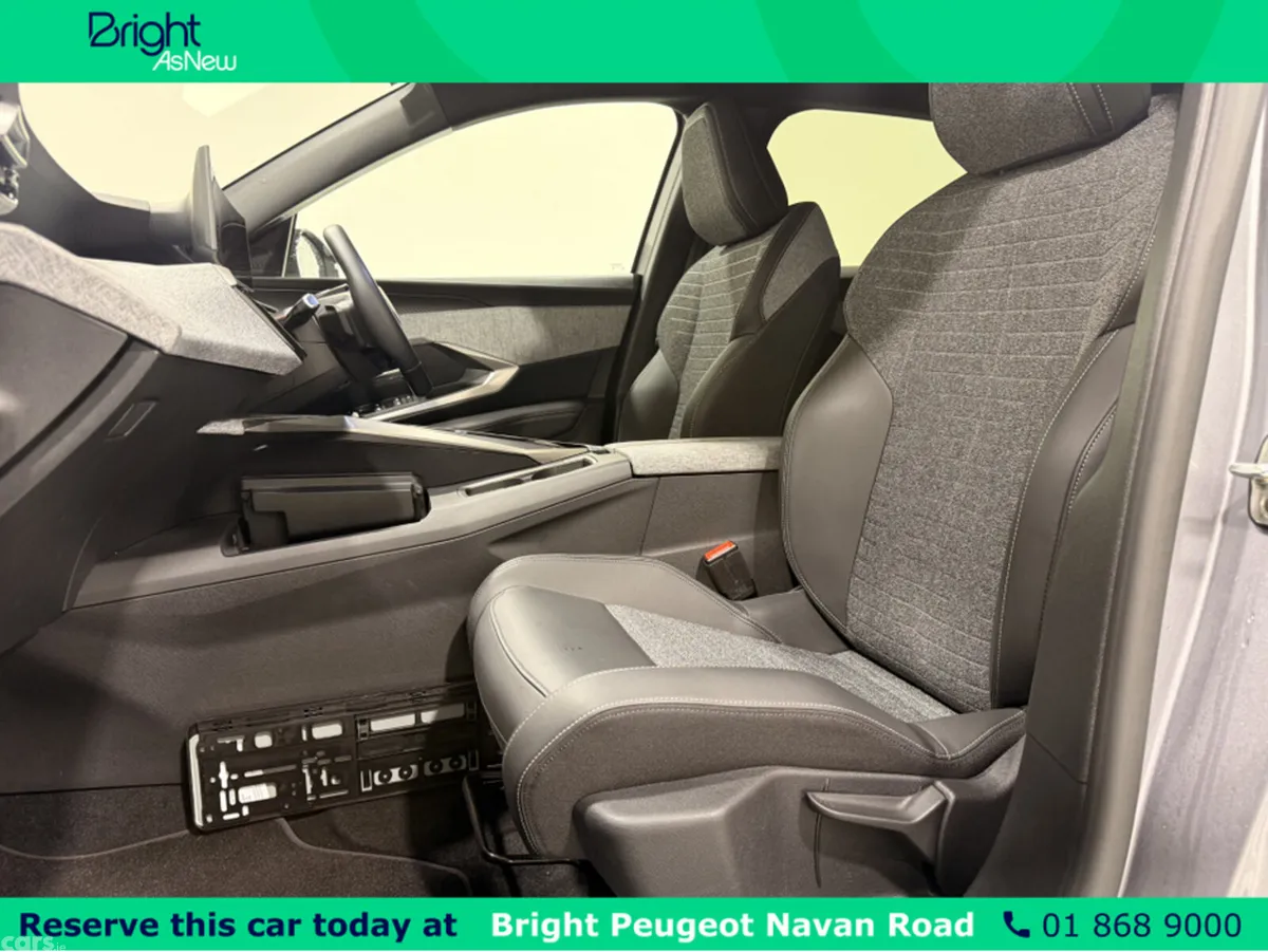 Peugeot 3008 MPV, Petrol Hybrid, 2025, Grey