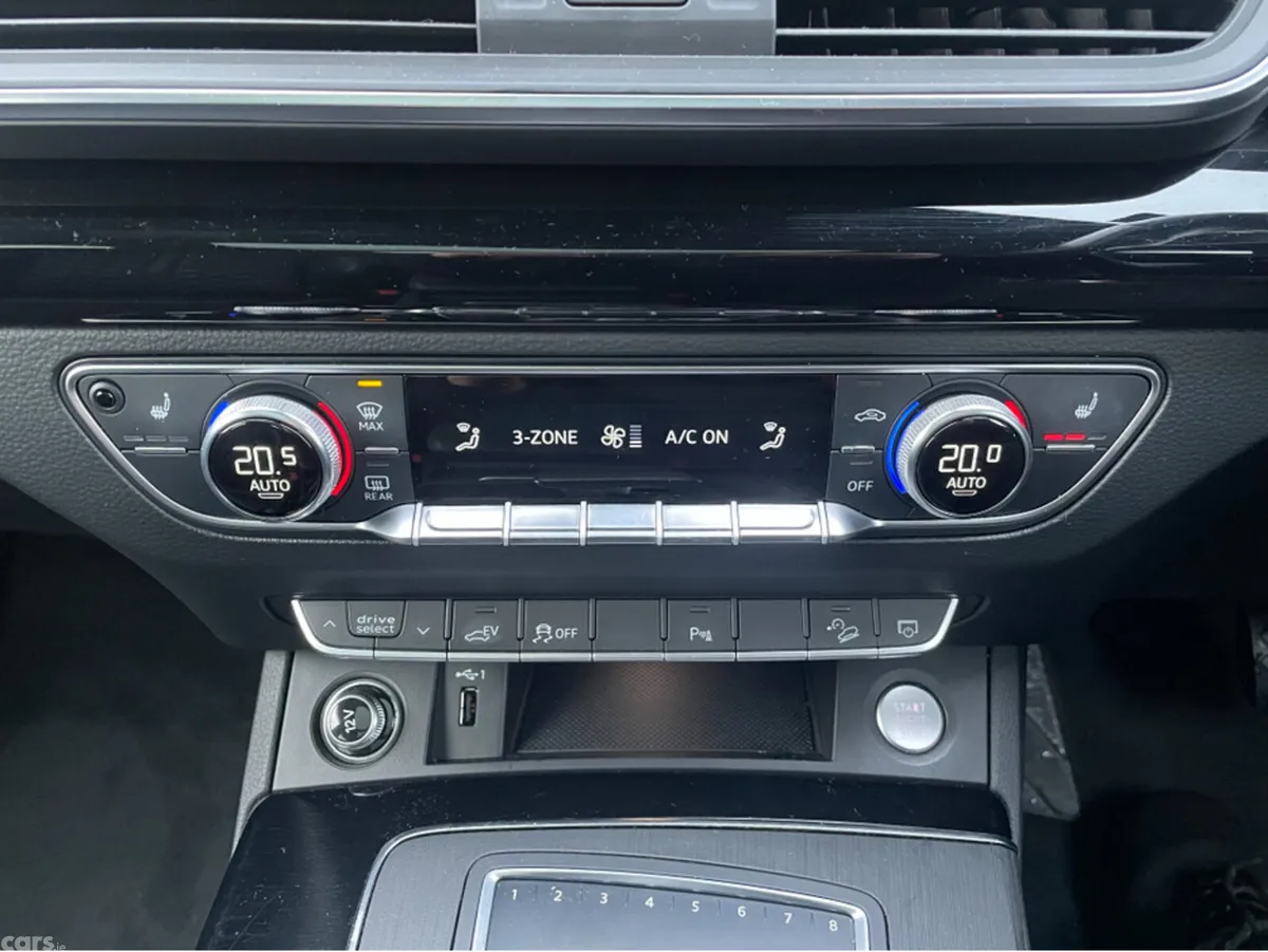 Audi Q5 SUV, Petrol Hybrid, 2020, White
