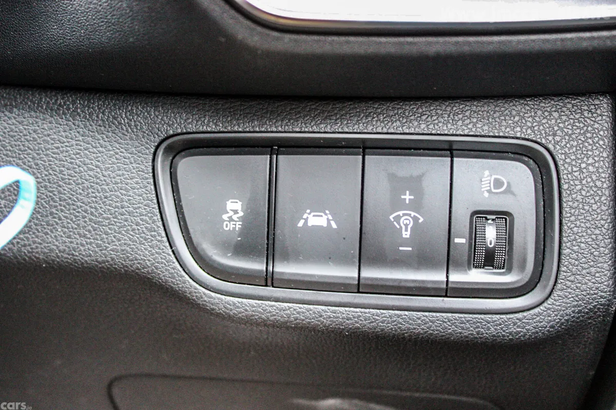 Hyundai Santa Fe SUV, Diesel, 2019, White