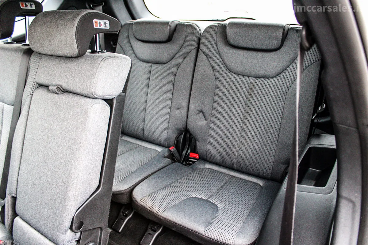 Hyundai Santa Fe SUV, Diesel, 2019, White