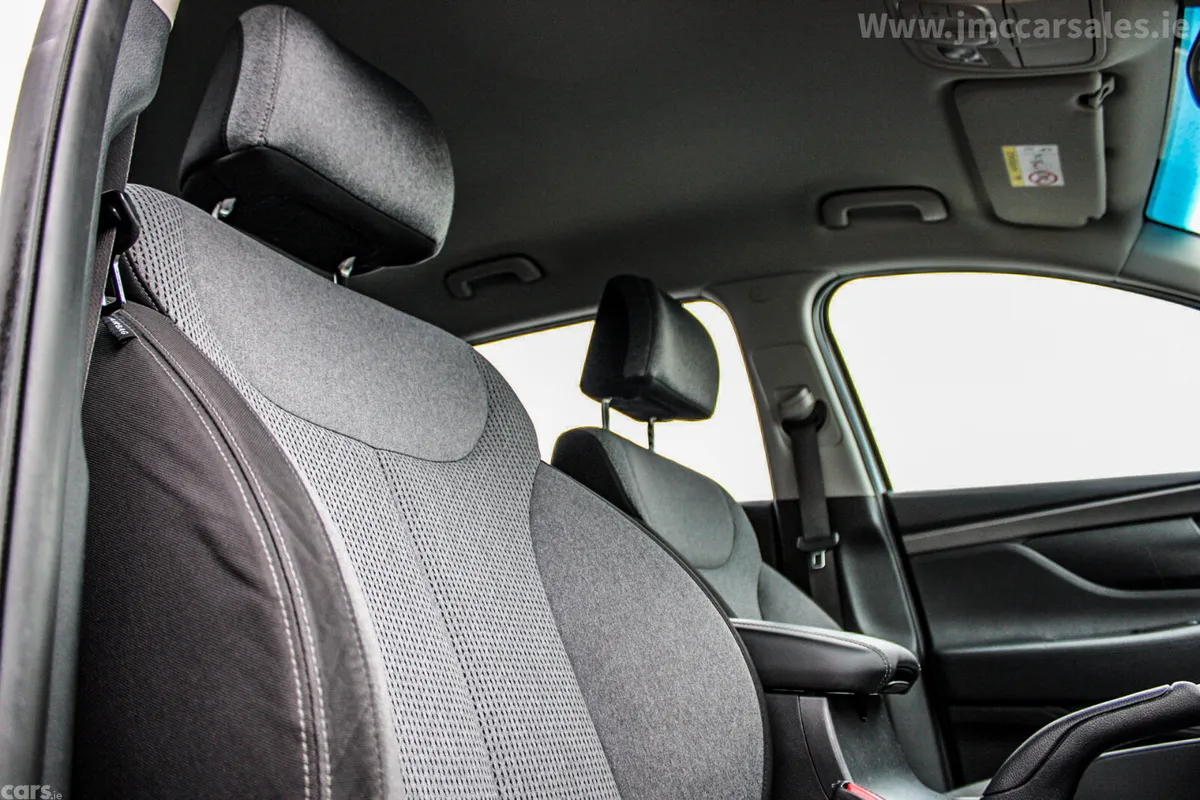 Hyundai Santa Fe SUV, Diesel, 2019, White