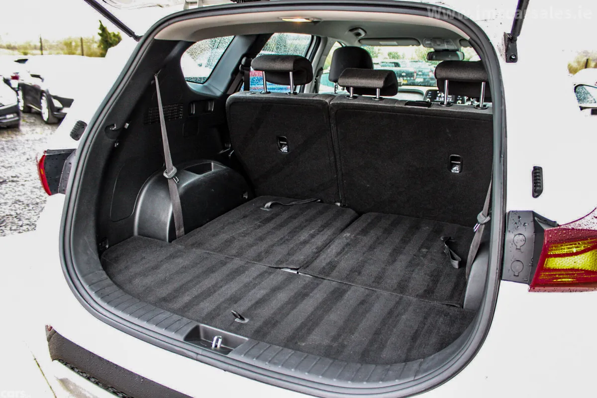 Hyundai Santa Fe SUV, Diesel, 2019, White