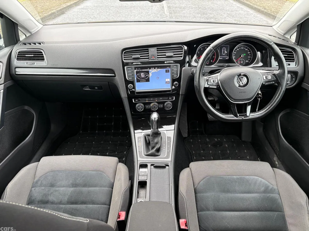 Volkswagen Golf Hatchback, Petrol, 2014, Blue