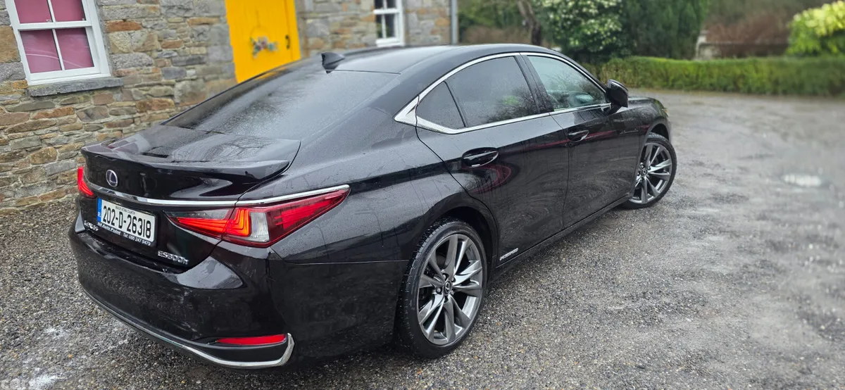 Lexus ES Saloon, Petrol Hybrid, 2020, Black